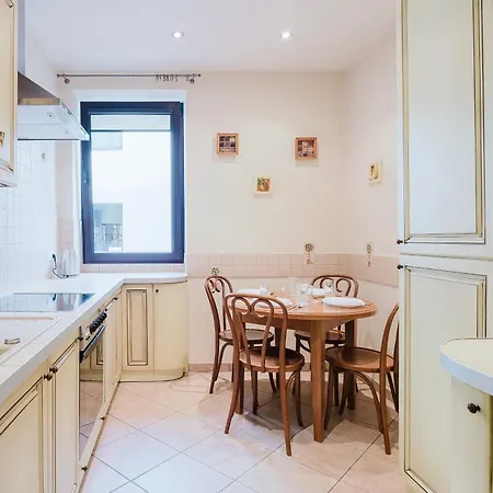 37 Centrum - Mieszkanie Dla 9 Osob Apartman *